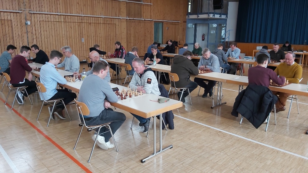 Josef-Eder-Halle in R&ouml;hrnbach - Turniersaal mit Abstand